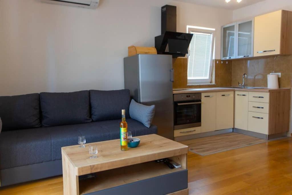 Apartments Vladimir #3 Makarska Eksteriør bilde